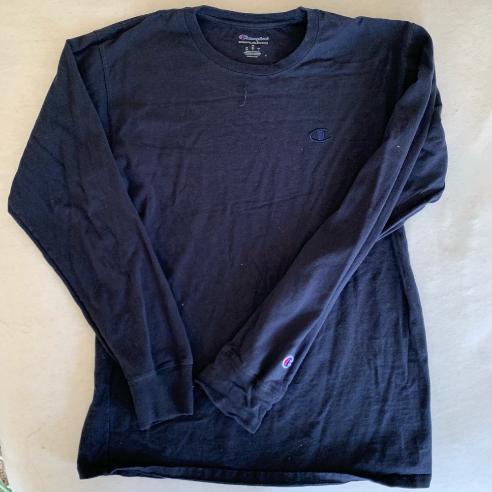 Long sleeve navy blue champion shirt